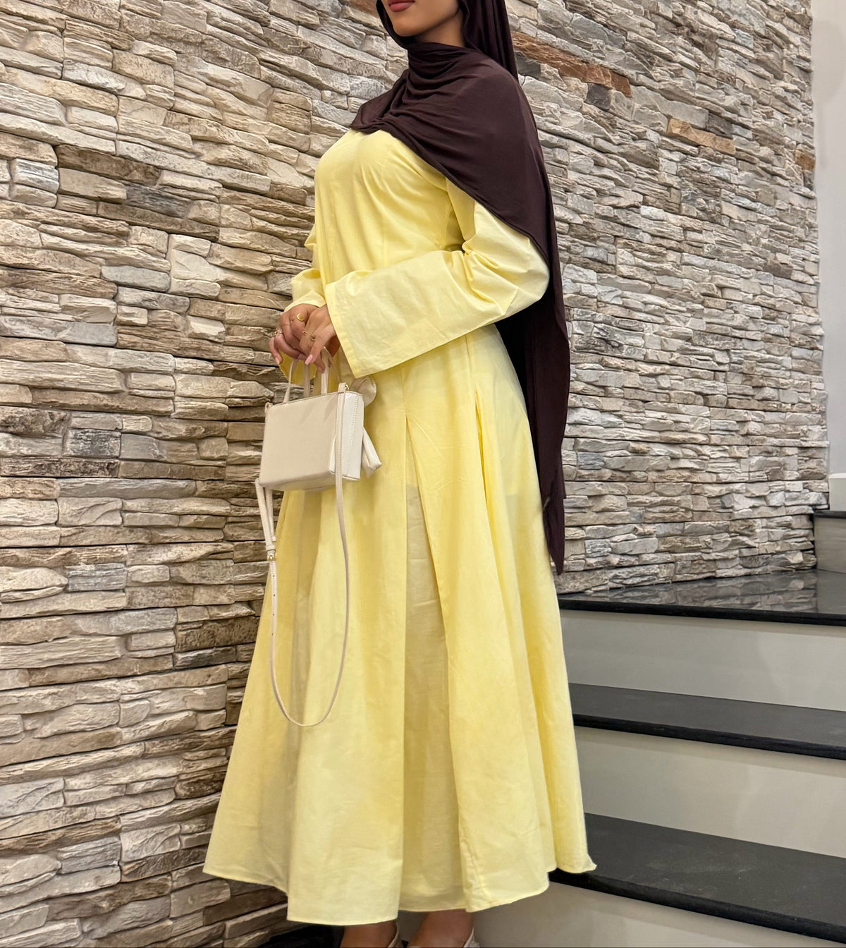 Robe cintrée jaune